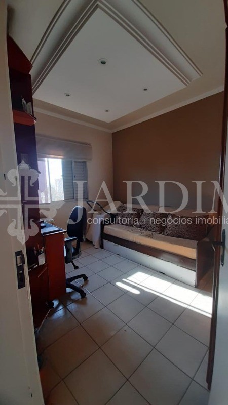 Apartamento à venda com 2 quartos, 74m² - Foto 4