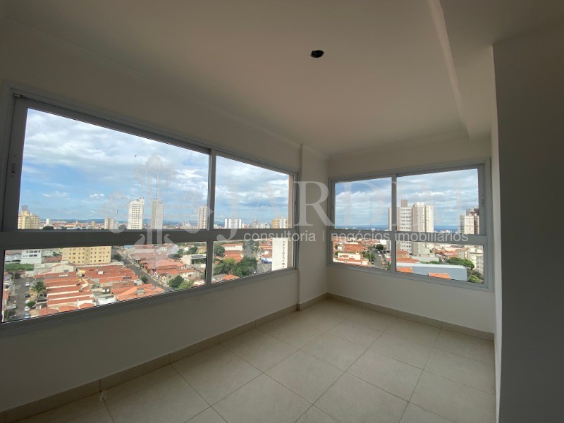 Apartamento à venda com 3 quartos, 116m² - Foto 1