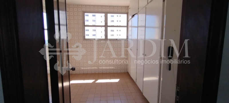 Apartamento à venda e aluguel com 3 quartos, 183m² - Foto 3