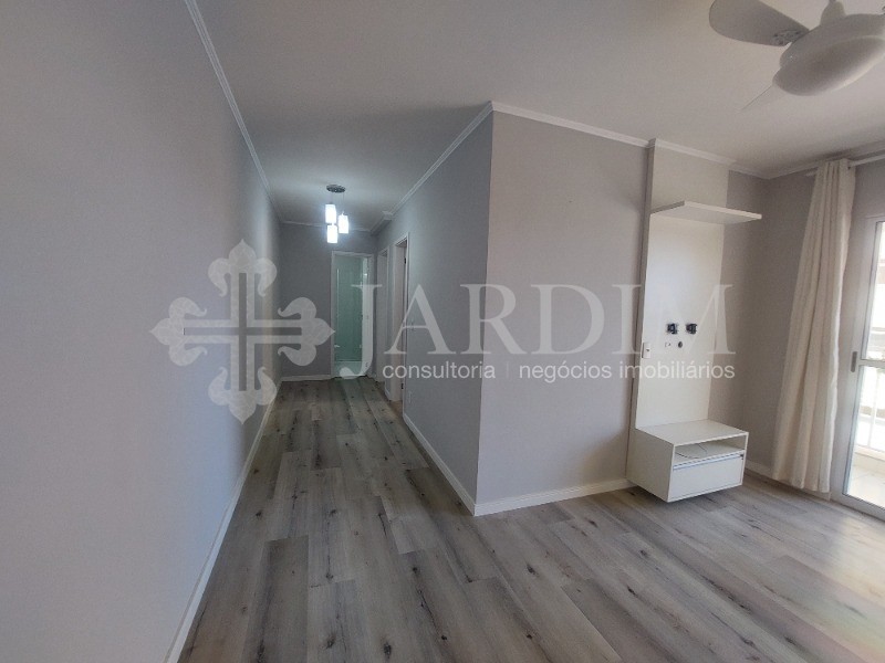 Apartamento à venda com 2 quartos, 72m² - Foto 2