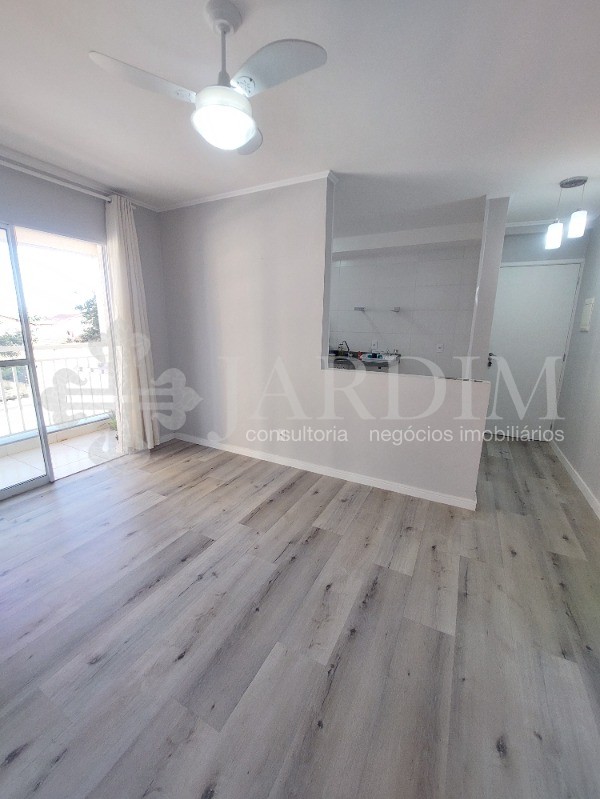 Apartamento à venda com 2 quartos, 72m² - Foto 5