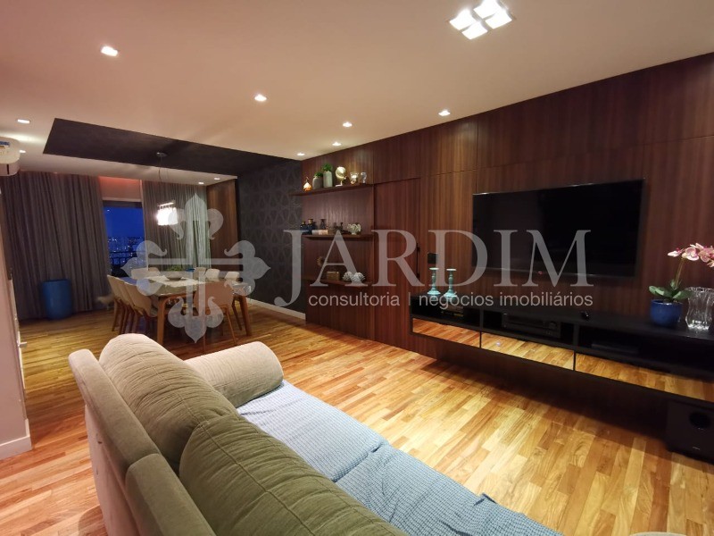 Apartamento à venda com 3 quartos, 129m² - Foto 1