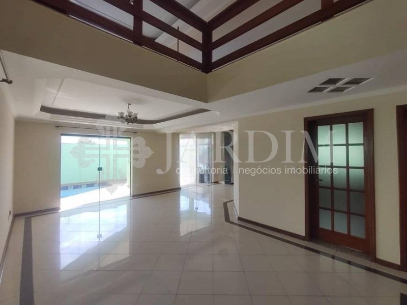 Casa de Condomínio à venda com 3 quartos, 300m² - Foto 18