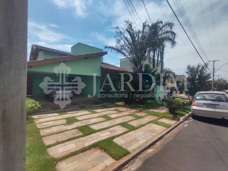 Casa de Condomínio à venda com 3 quartos, 300m² - Foto 1