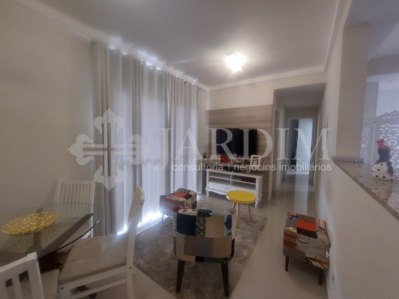 Apartamento à venda com 2 quartos, 70m² - Foto 7