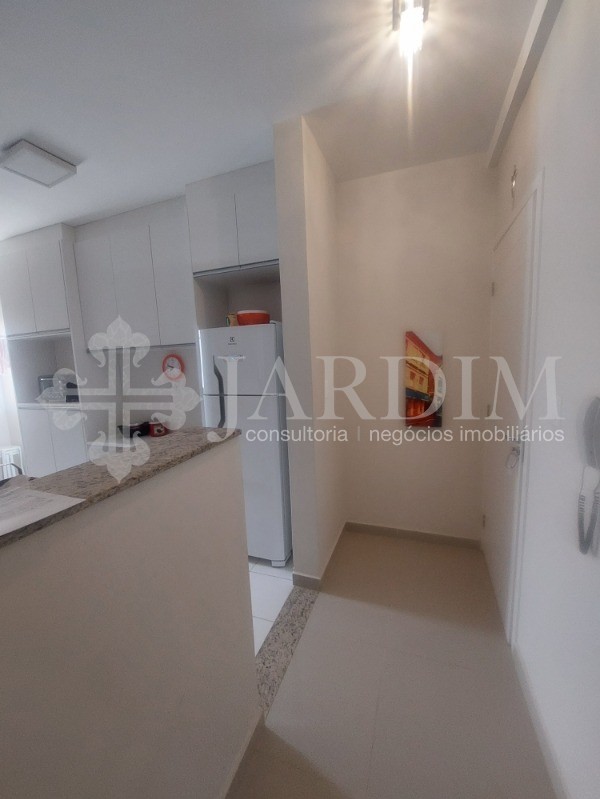 Apartamento à venda com 2 quartos, 70m² - Foto 16