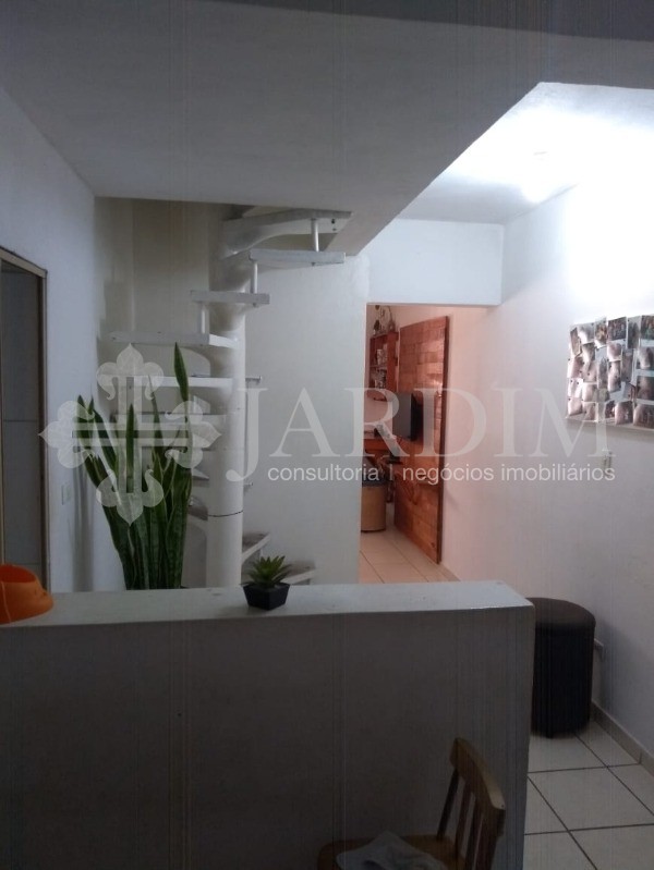 Casa à venda com 3 quartos, 175m² - Foto 6