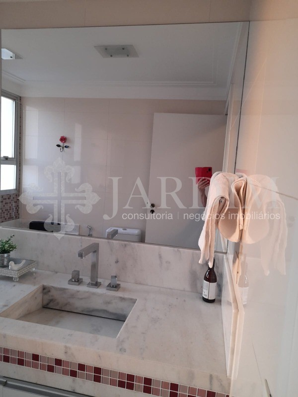 Apartamento à venda com 3 quartos, 151m² - Foto 19