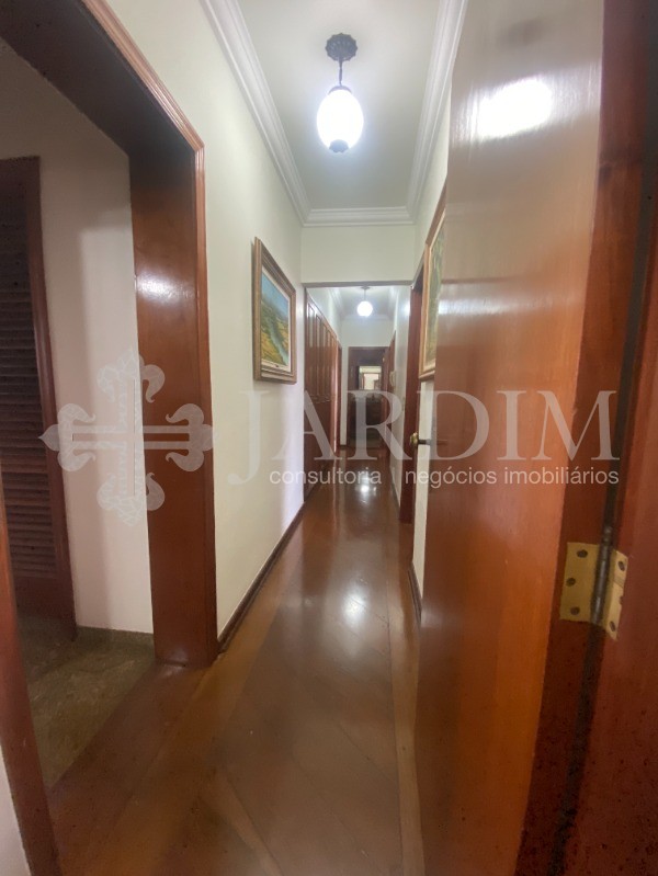 Apartamento à venda com 4 quartos, 211m² - Foto 7