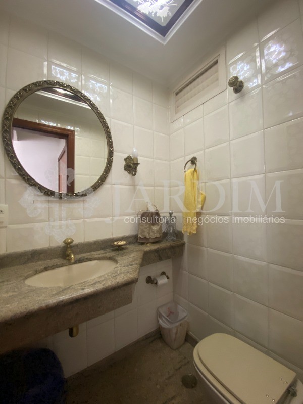 Apartamento à venda com 4 quartos, 211m² - Foto 5