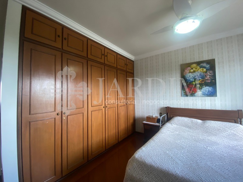 Apartamento à venda com 4 quartos, 211m² - Foto 28