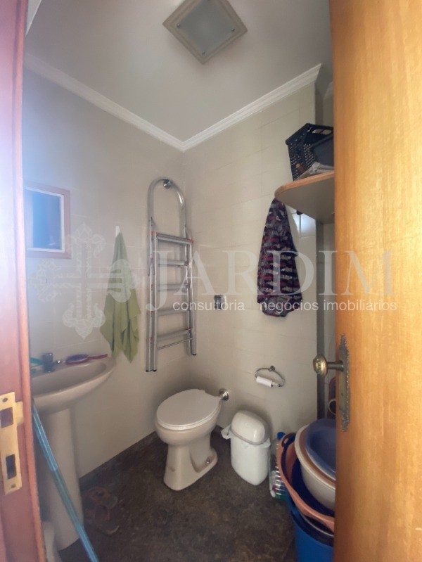 Apartamento à venda com 4 quartos, 211m² - Foto 46