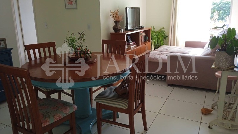 Apartamento à venda com 3 quartos, 75m² - Foto 1