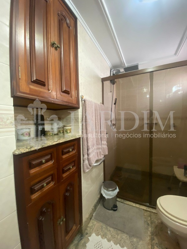 Apartamento à venda com 4 quartos, 211m² - Foto 21