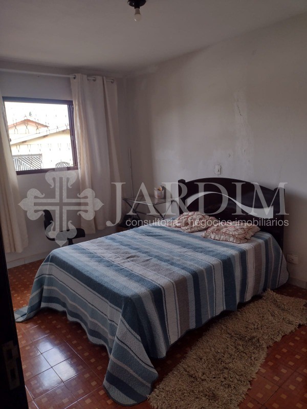 Casa à venda com 4 quartos, 176m² - Foto 16