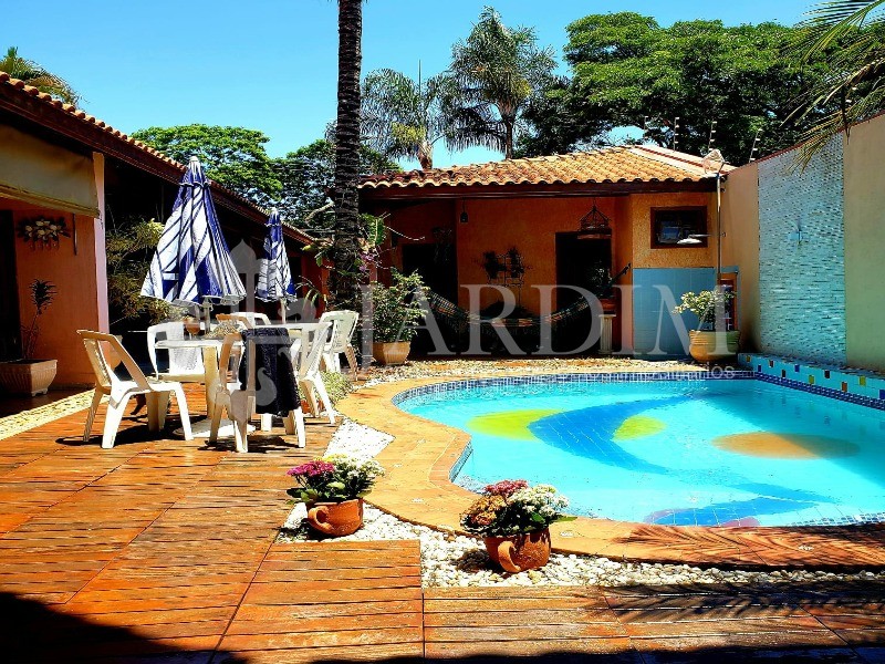 Casa de Condomínio à venda com 3 quartos, 400m² - Foto 2