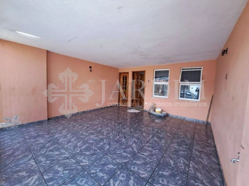 Casa à venda com 2 quartos, 125m² - Foto 2