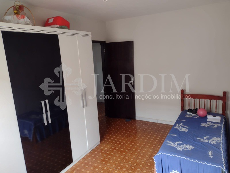 Casa à venda com 4 quartos, 176m² - Foto 15