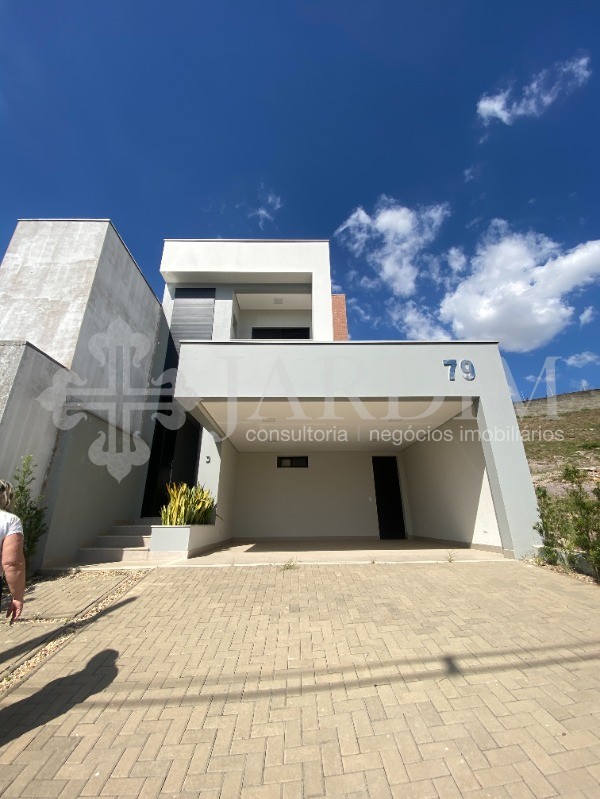 Casa de Condomínio à venda com 3 quartos, 280m² - Foto 1