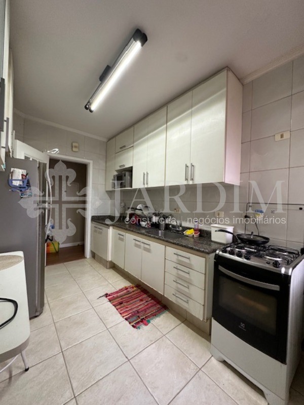 Apartamento à venda com 3 quartos, 97m² - Foto 12