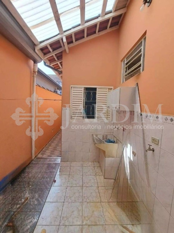 Casa à venda com 2 quartos, 125m² - Foto 12