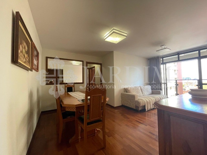 Apartamento à venda com 2 quartos, 85m² - Foto 2