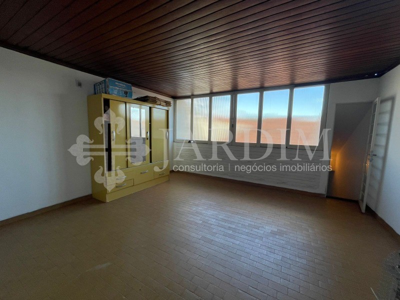 Casa à venda com 3 quartos, 220m² - Foto 10