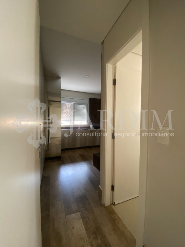 Apartamento à venda com 3 quartos, 131m² - Foto 13