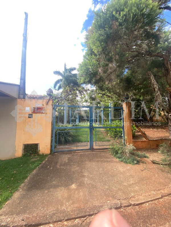 Chácara à venda com 3 quartos, 1000m² - Foto 2