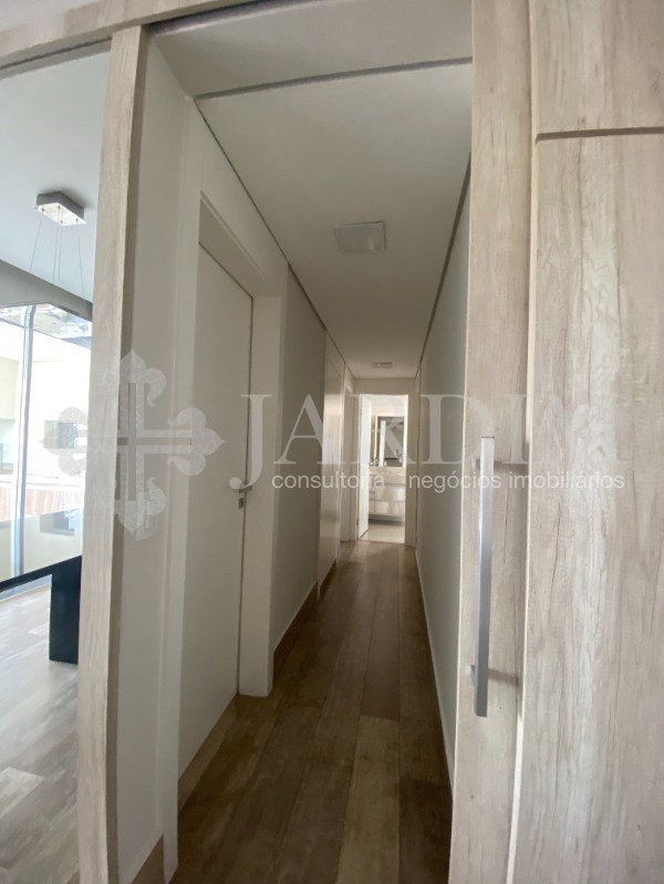 Apartamento à venda com 3 quartos, 131m² - Foto 12