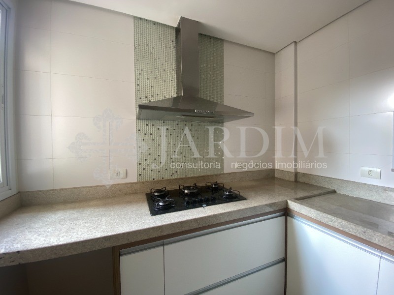 Apartamento à venda com 3 quartos, 131m² - Foto 23