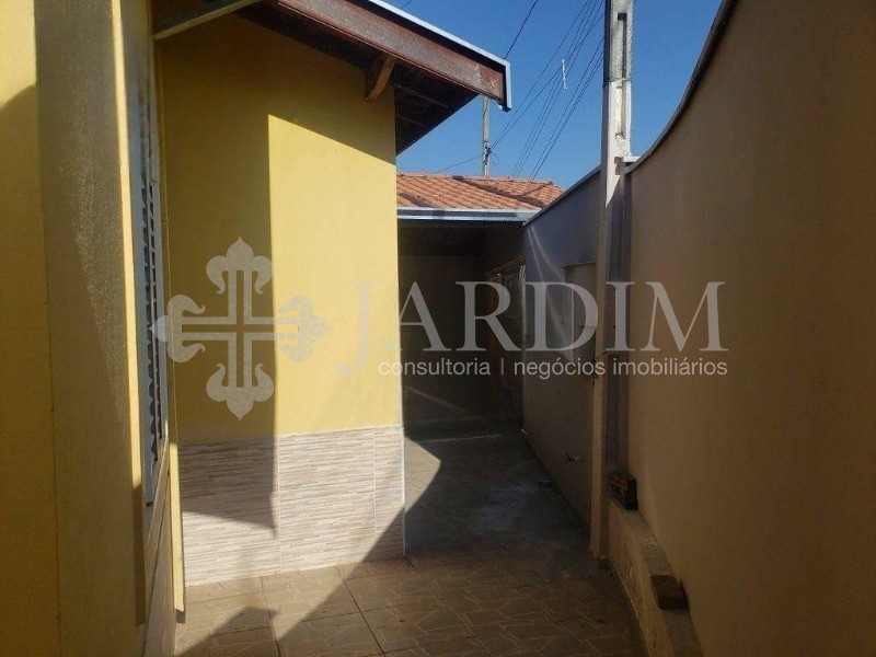 Casa à venda com 3 quartos, 270m² - Foto 2