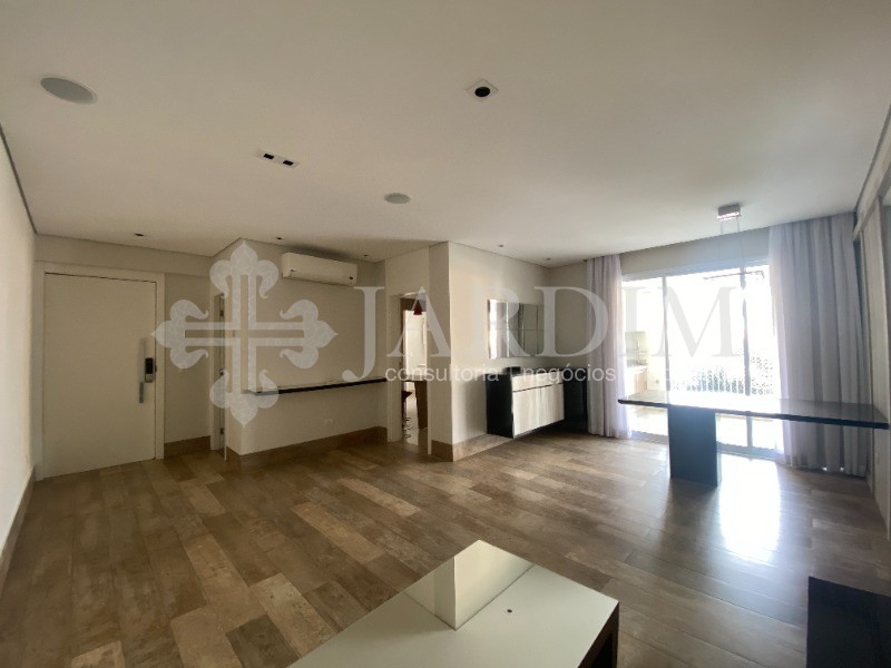 Apartamento à venda com 3 quartos, 131m² - Foto 6