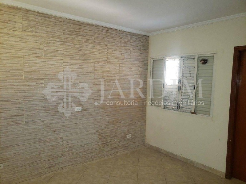 Casa à venda com 3 quartos, 270m² - Foto 1