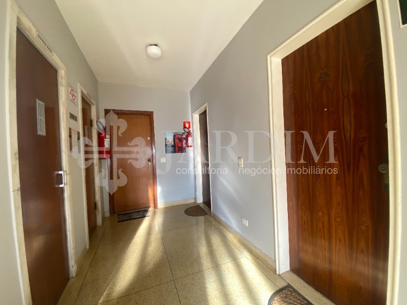 Apartamento para alugar com 3 quartos, 165m² - Foto 37