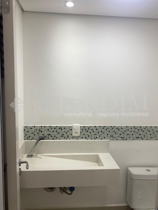 Apartamento à venda com 3 quartos, 158m² - Foto 10