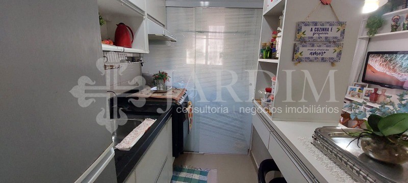 Apartamento à venda com 2 quartos, 45m² - Foto 14