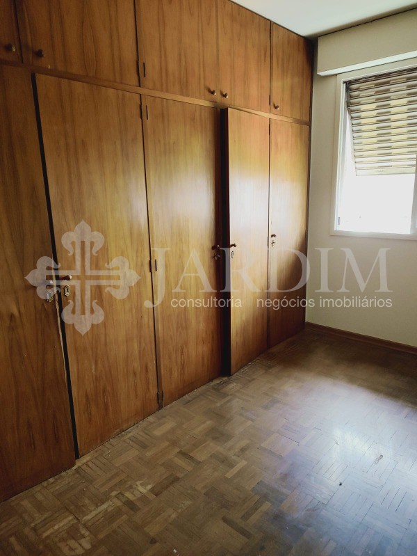 Apartamento à venda com 3 quartos, 165m² - Foto 8