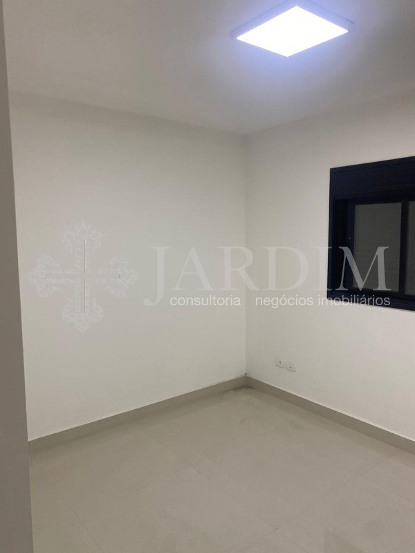 Apartamento à venda com 3 quartos, 158m² - Foto 13