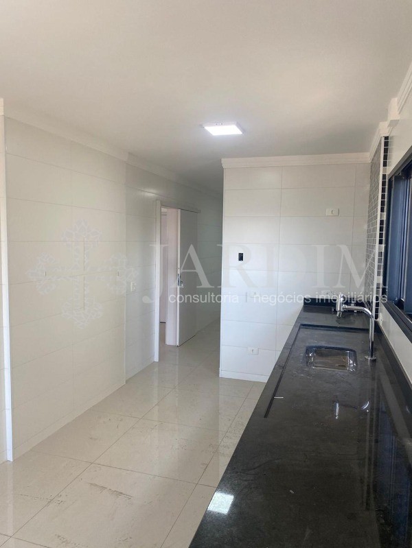 Apartamento à venda com 3 quartos, 158m² - Foto 32