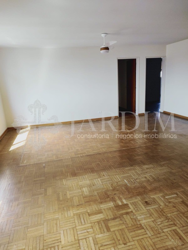 Apartamento à venda com 3 quartos, 165m² - Foto 3