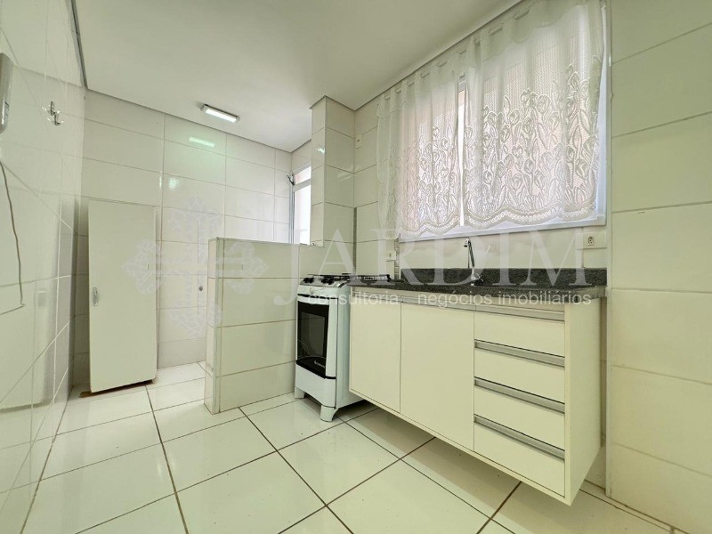 Apartamento para alugar com 2 quartos, 61m² - Foto 6