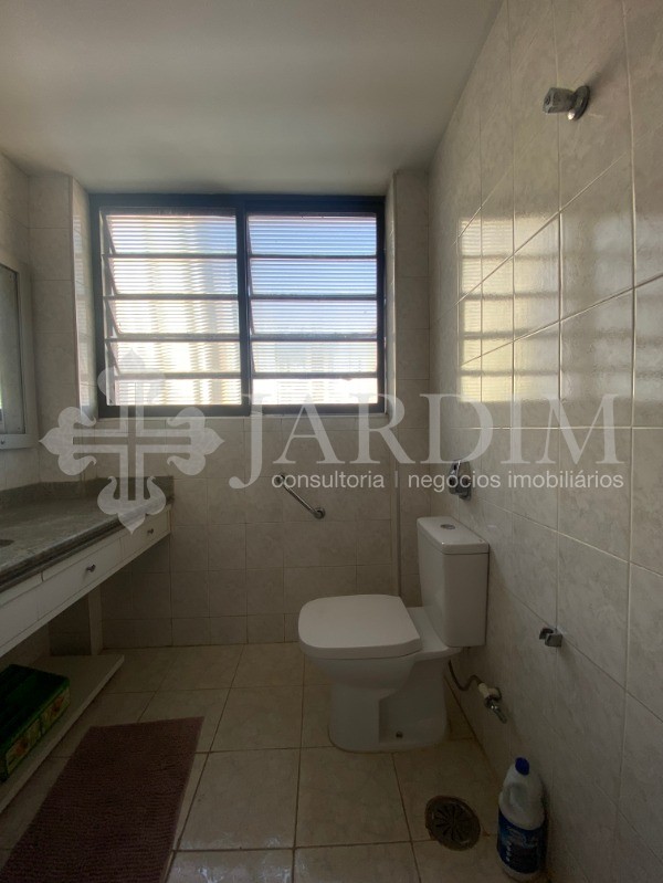 Apartamento para alugar com 3 quartos, 165m² - Foto 19