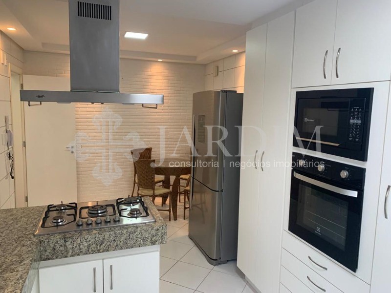 Apartamento à venda com 3 quartos, 169m² - Foto 10