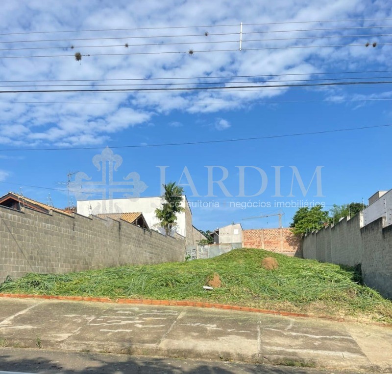 Terreno à venda, 360m² - Foto 1