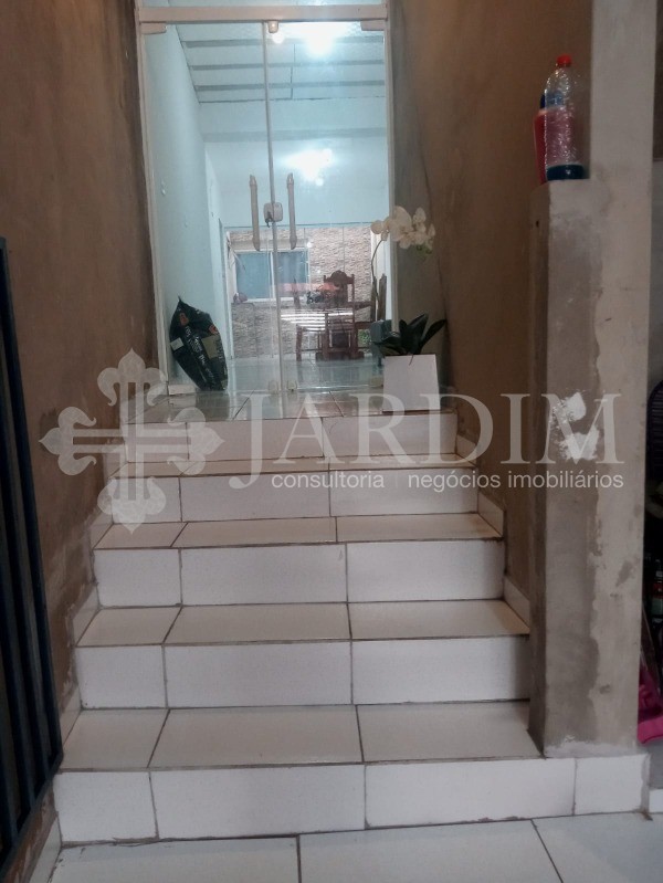 Sobrado à venda com 3 quartos, 100m² - Foto 2