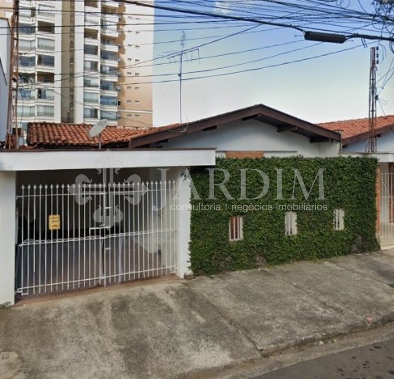 Casa à venda com 3 quartos, 159m² - Foto 1