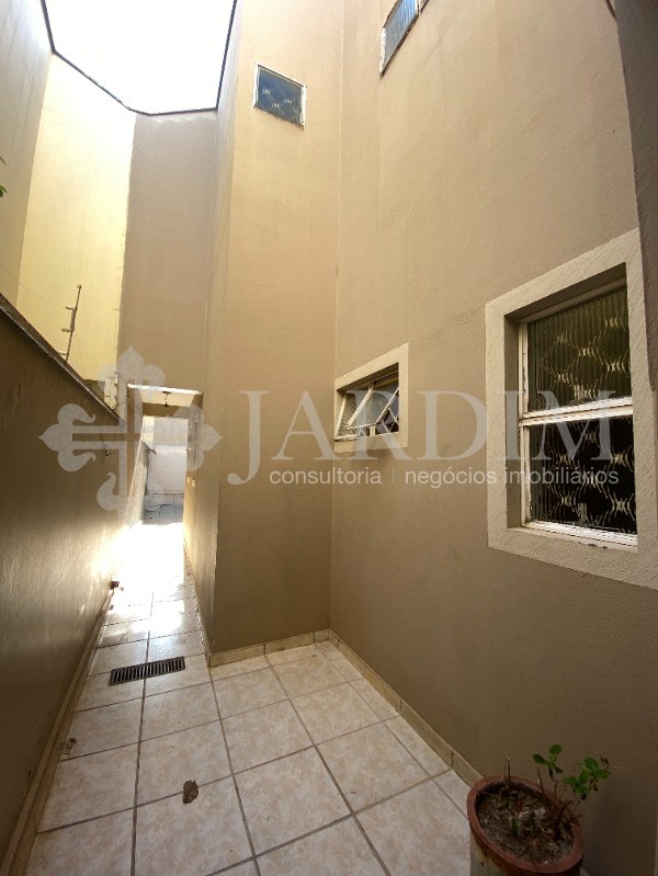 Casa à venda com 3 quartos, 139m² - Foto 5