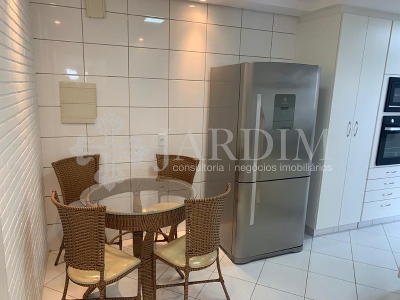 Apartamento à venda com 3 quartos, 169m² - Foto 11