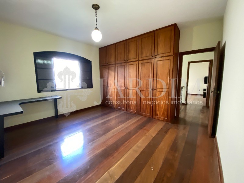 Sobrado para alugar com 4 quartos, 289m² - Foto 23